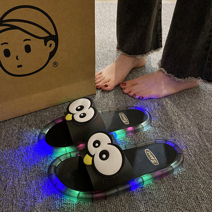 🏖️LAST DAY SALE ONLY ￡12.99!!🔥Penguin Glow Slippers 🐧✨  Flashing LED Soles • Cosy & Fun for All Ages • Perfect for Gifting! 🎁